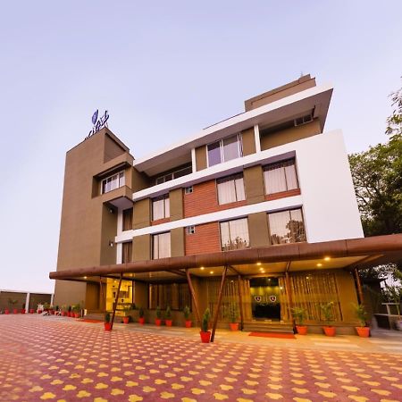 Royal Inn Khandwa Esterno foto